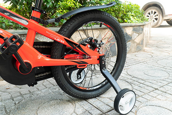 Xe Đạp Trẻ Em LanQ 80 3 Màu Xanh/ Đỏ/ Xám
