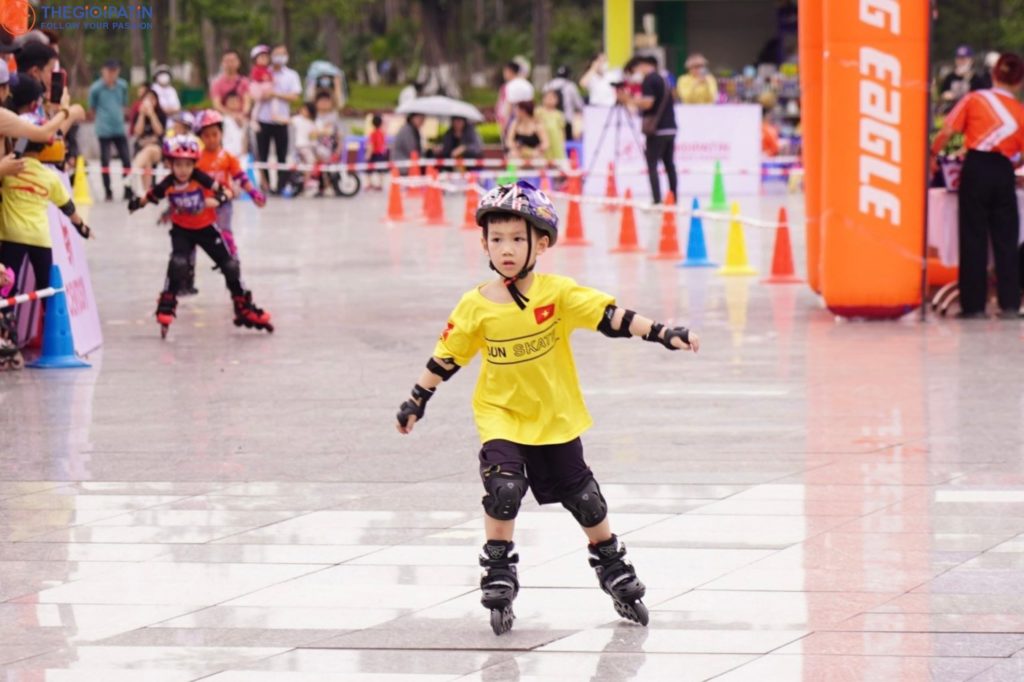 giày patin cho bé 6 tuổi