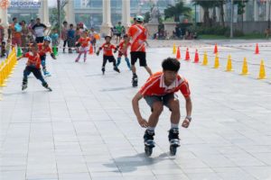 giày patin người lớn màu đỏ